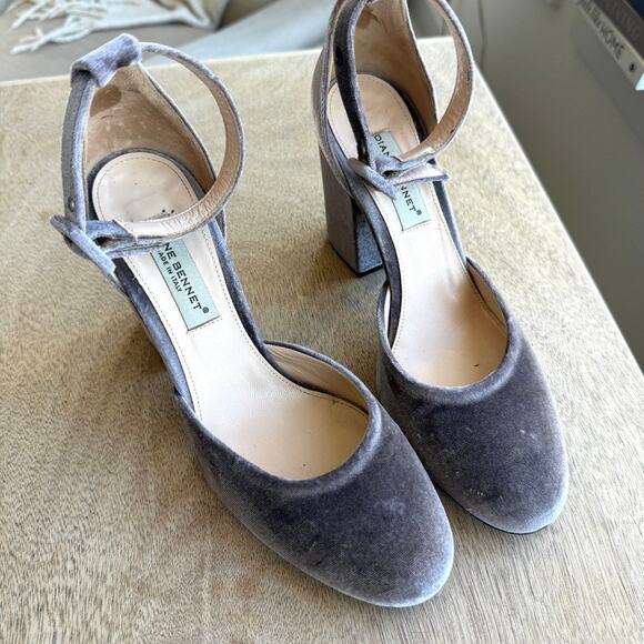 Diane Bennet Velvet Block Heel Ankle Strap Pumps Taupe 3.5" Made in Italy 38 - Picture 8 of 9
